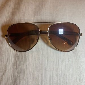Aviator Sunglasses - Gold